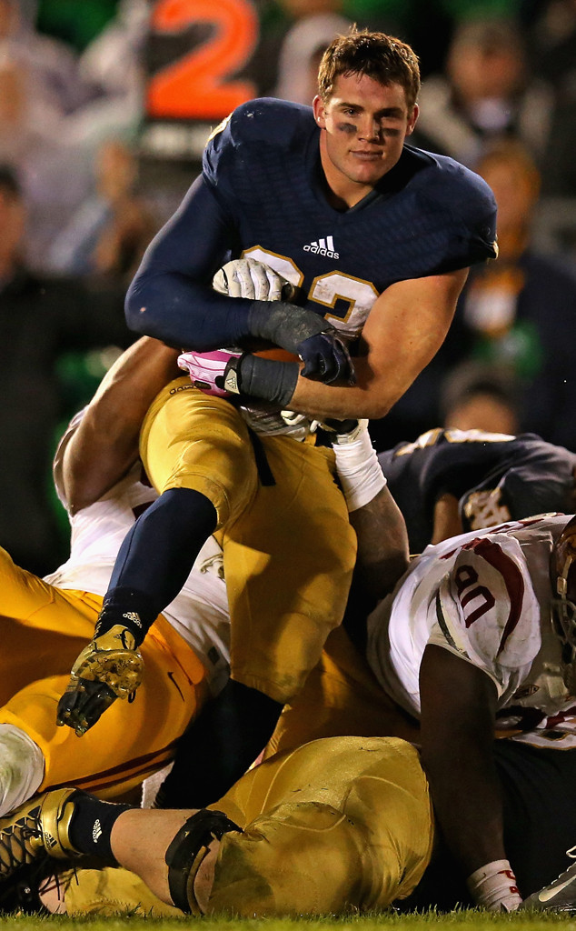 Notre Dame Football Player Goes Viral For Being Ridiculously